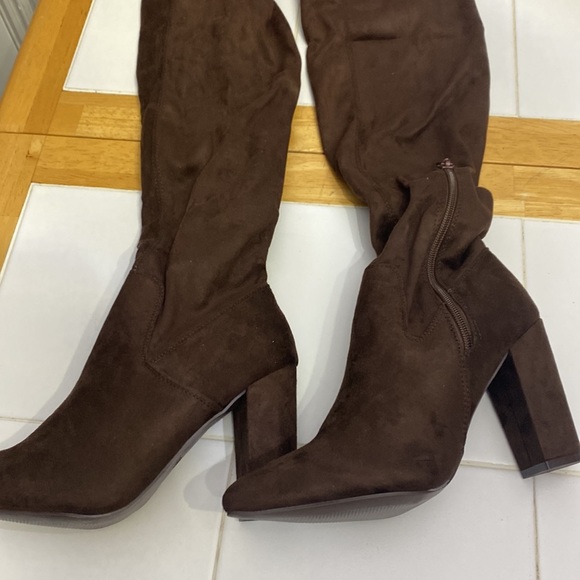 Shoe dazzle boots - Picture 2 of 3